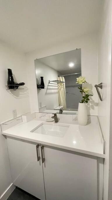 Unit #204 Cozy Mountain View 2Br In Canmore Downtown Exterior photo